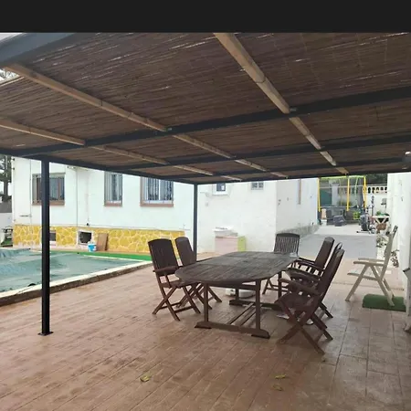 Homestay Tranquila Con Acceso A Barbacoa Y Piscina *
