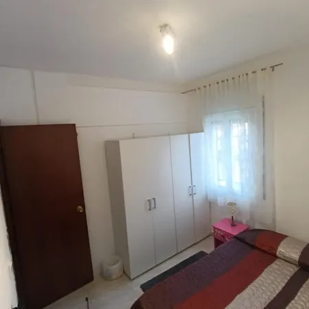 Tranquila Con Acceso A Barbacoa Y Piscina Homestay