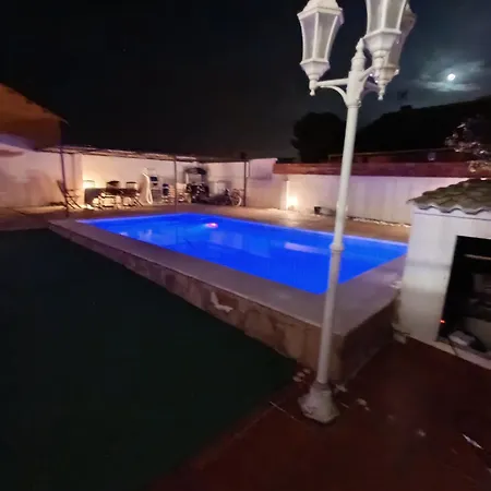 Tranquila Con Acceso A Barbacoa Y Piscina Alloggio in famiglia Pobla de Montornés